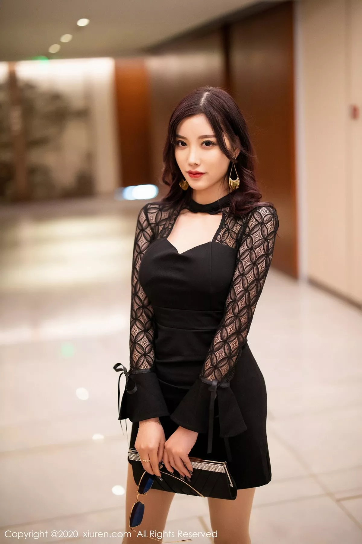 [XiuRen秀人网]第2137期杨晨晨写真-秀人资源网